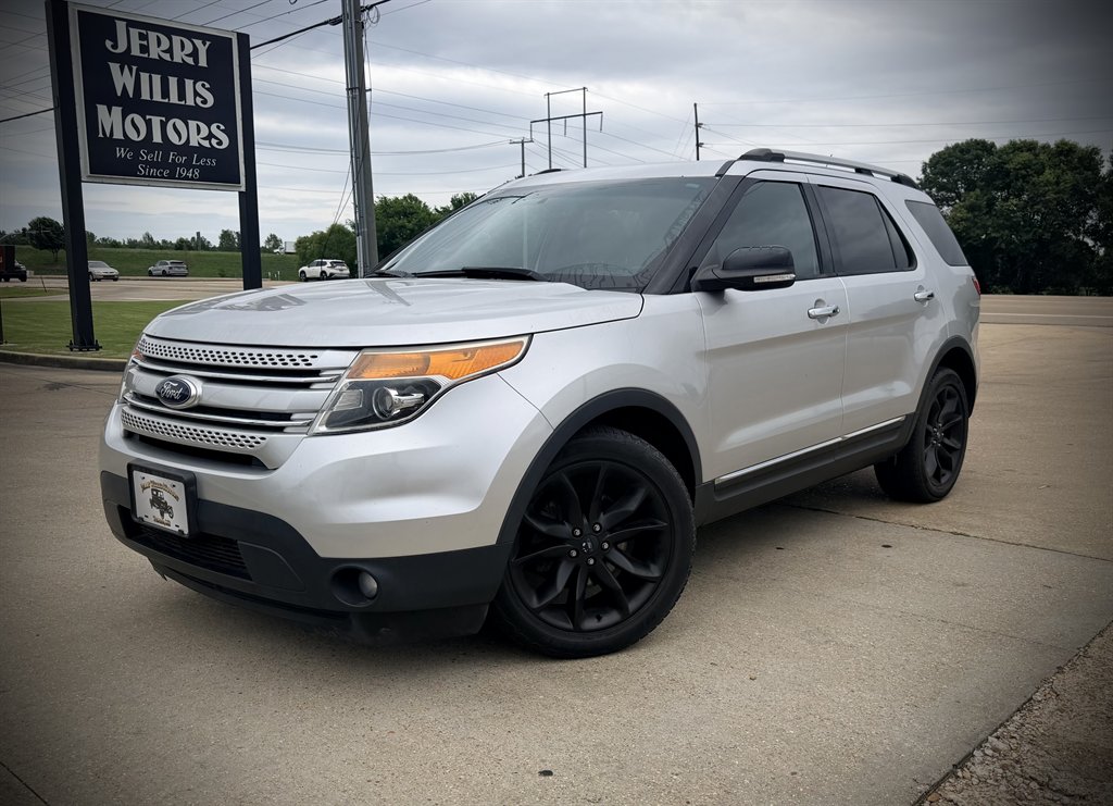 2013 Ford Explorer XLT's photo