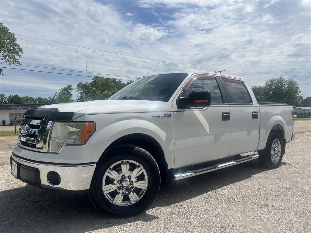 2009 Ford F-150 XLT SuperCrew 145-in's photo