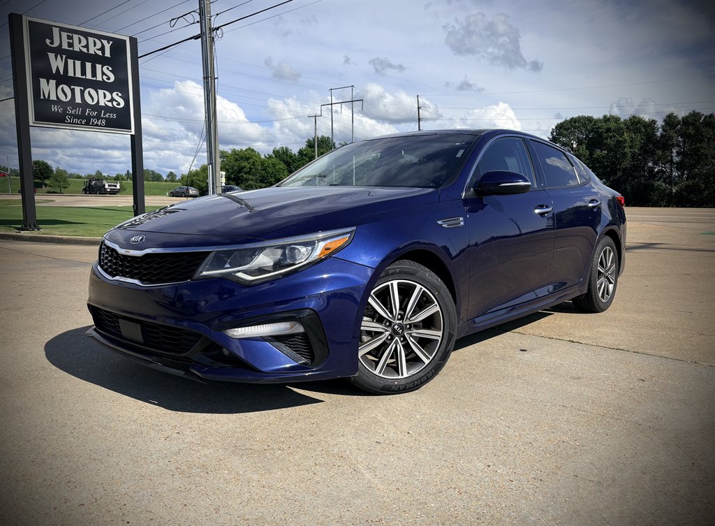 2019 Kia Optima EX AT's photo