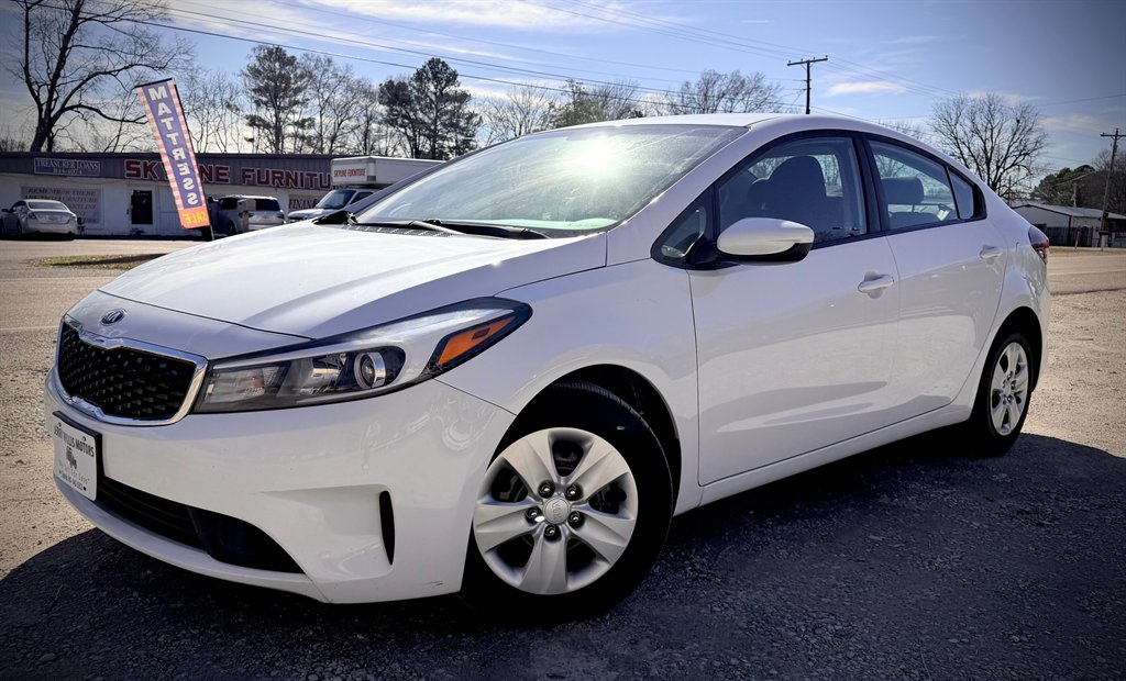 2018 Kia Forte LX's photo