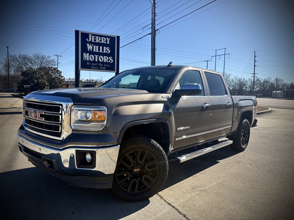 2015 GMC Sierra SLT's photo