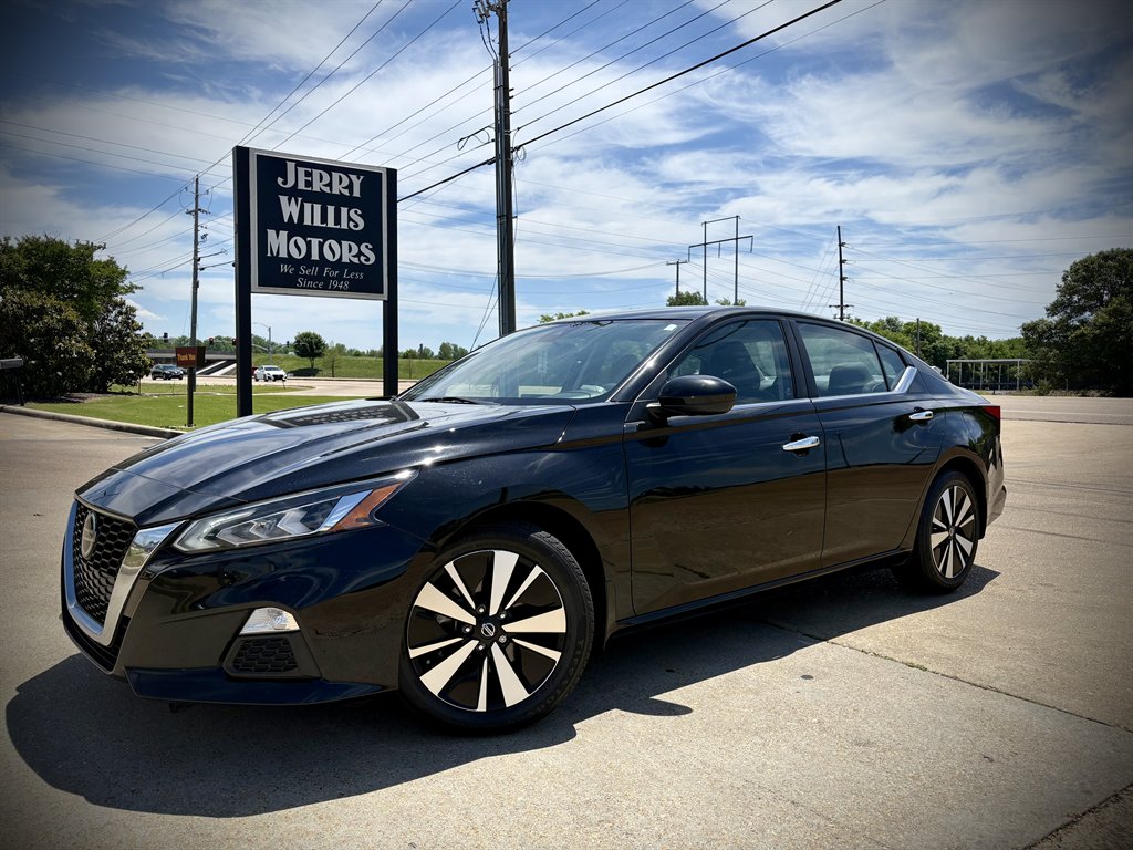 2021 Nissan Altima 2.5 SV's photo