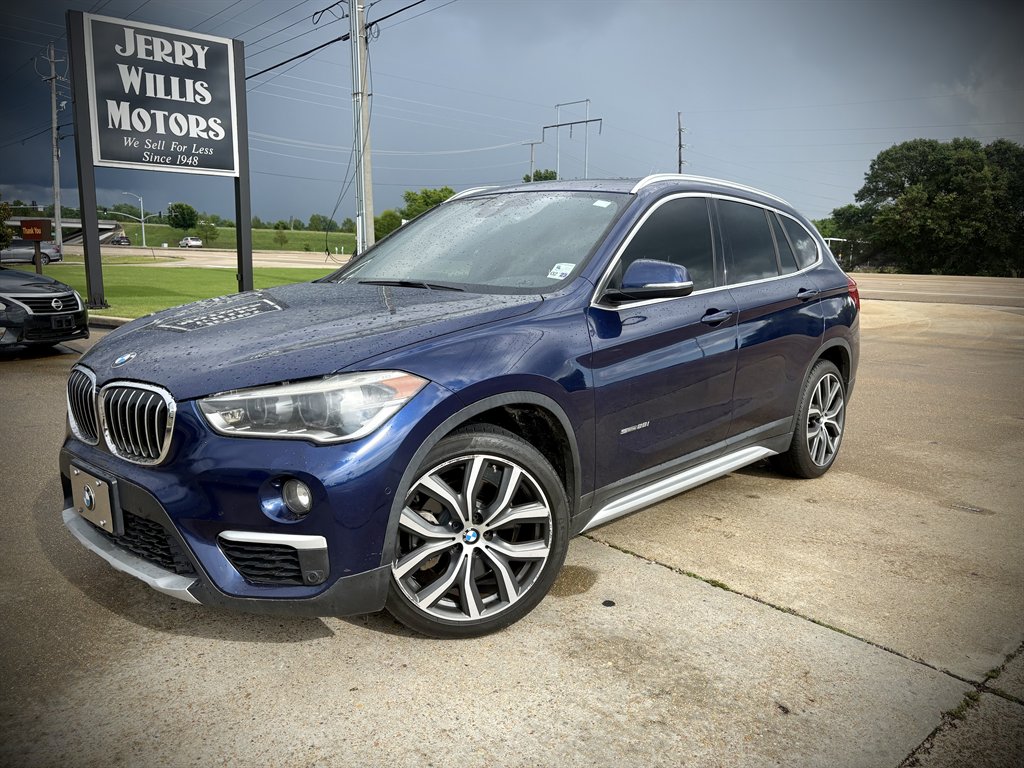 2017 BMW X1 sDrive28i's photo