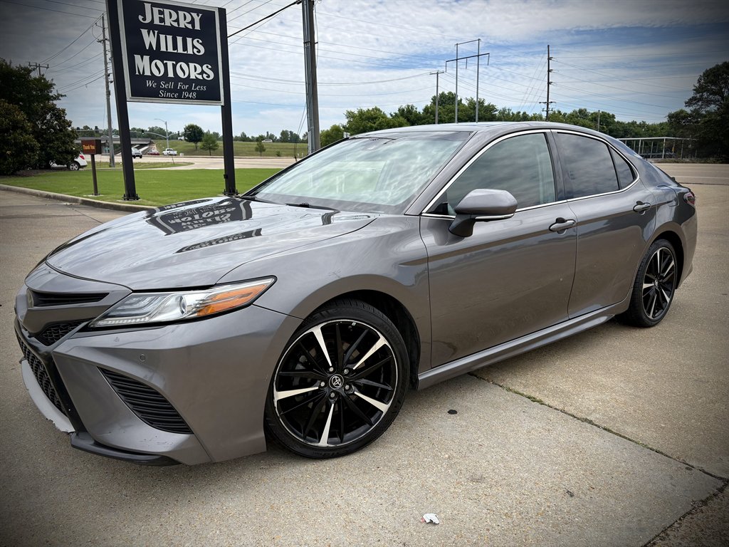 2018 Toyota Camry 2.5 Auto XSE's photo