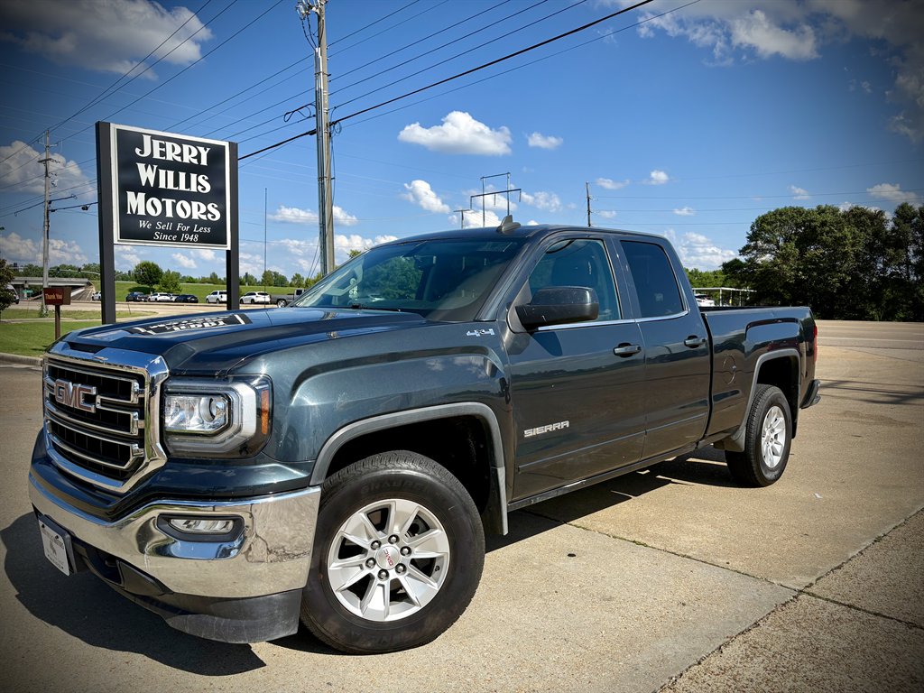 2019 GMC Sierra 4WD Double Cab Standard Box SLE's photo