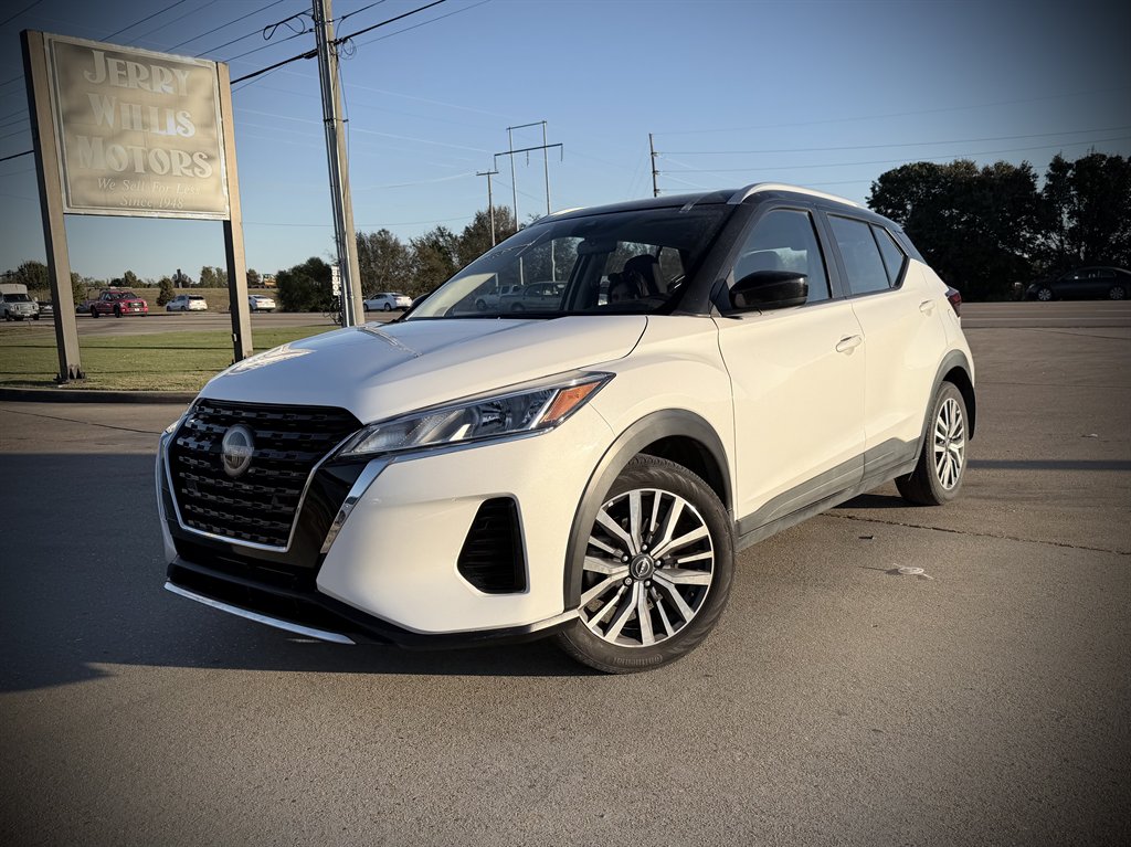 2022 Nissan Kicks SV's photo