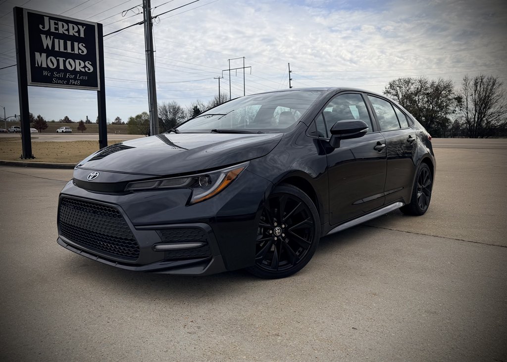 2022 Toyota Corolla SE's photo