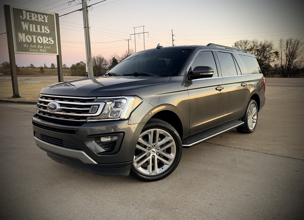 2020 Ford Expedition XLT's photo
