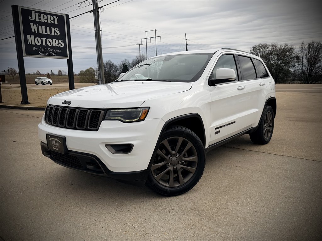2016 Jeep Grand Cherokee Limited's photo