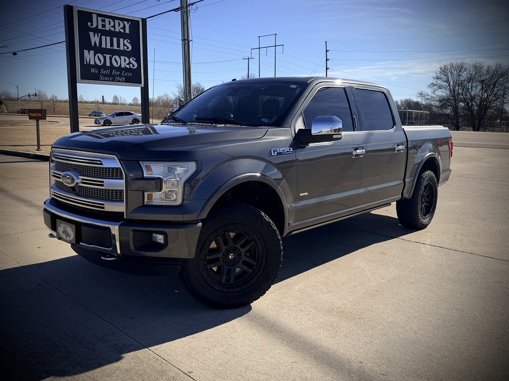 2016 Ford F-150 Platinum's photo
